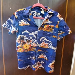 Vacation button up